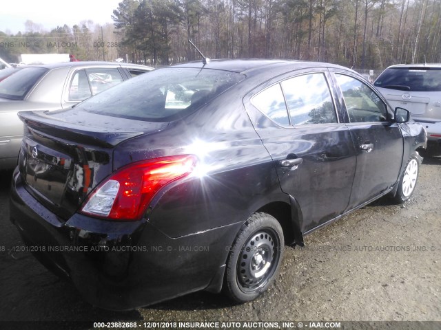 3N1CN7APXJL822024 - 2018 NISSAN VERSA S/S PLUS/SV/SL BLACK photo 4