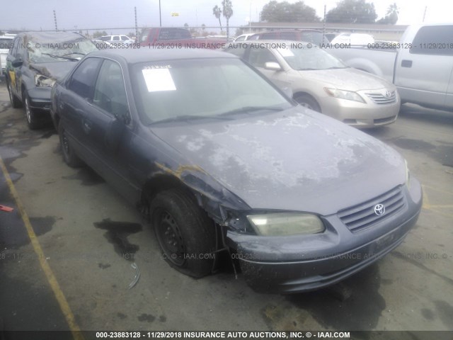 4T1BG28K4XU614179 - 1999 TOYOTA CAMRY CE/LE/XLE 灰色 照片 1