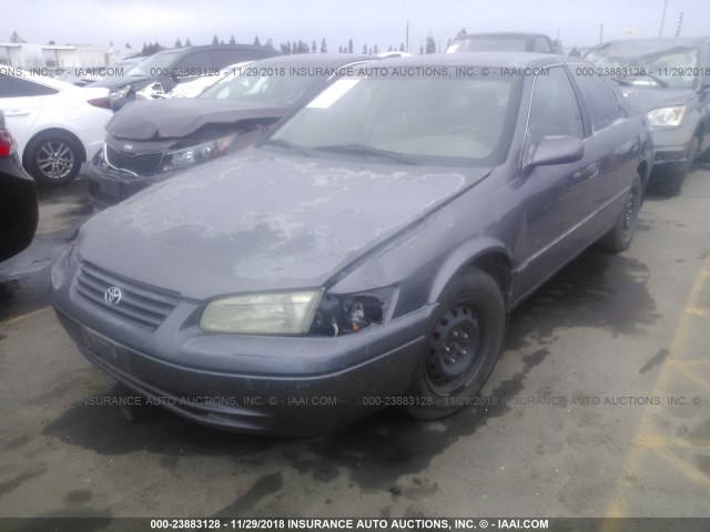 4T1BG28K4XU614179 - 1999 TOYOTA CAMRY CE/LE/XLE 灰色 照片 2