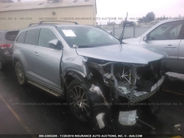 5TDKZRFHXJS529258 - 2018 TOYOTA HIGHLANDER SE/XLE SILVER photo 1