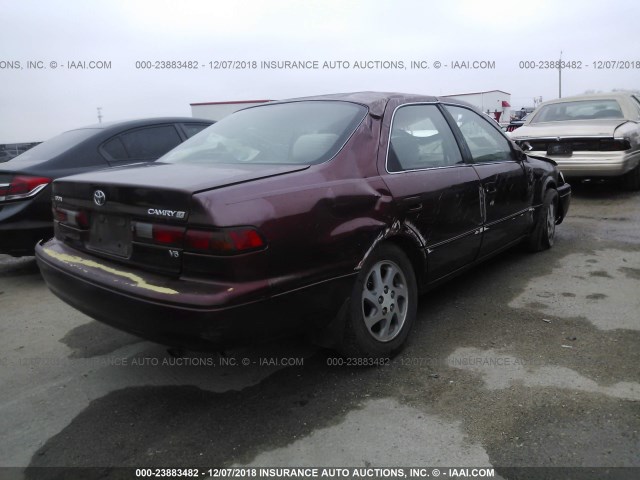 4T1BF22K4XU088518 - 1999 TOYOTA CAMRY LE/XLE MAROON photo 4