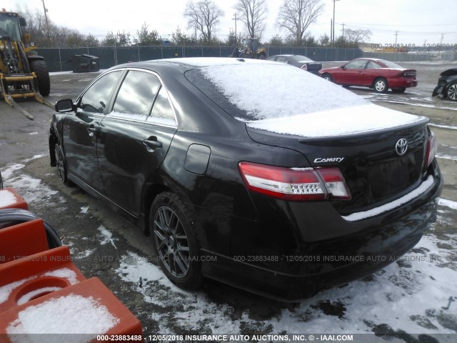 4T1BF3EK5BU130642 - 2011 TOYOTA CAMRY SE/LE/XLE 黑色 照片 3