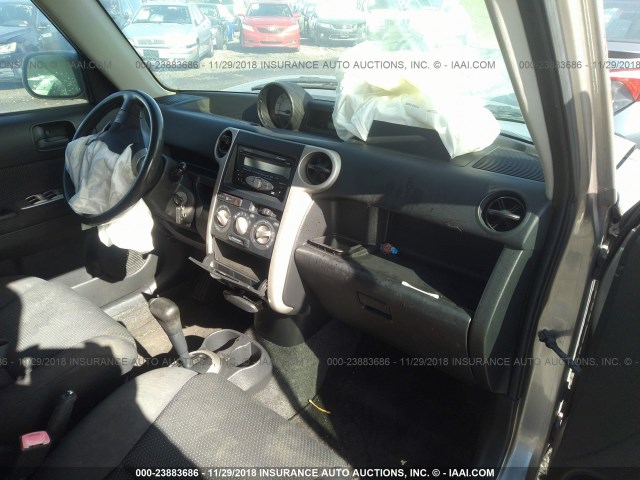 JTLKT324964034669 - 2006 TOYOTA SCION XB Сұр фото 5