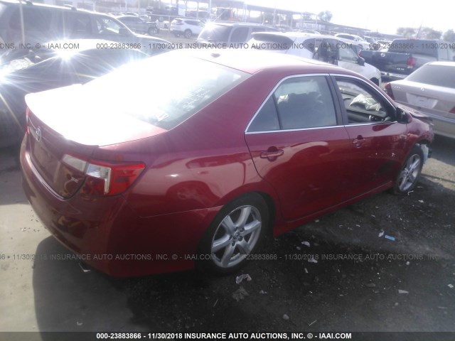 4T1BF1FK0CU526756 - 2012 TOYOTA CAMRY SE/LE/XLE RED photo 4