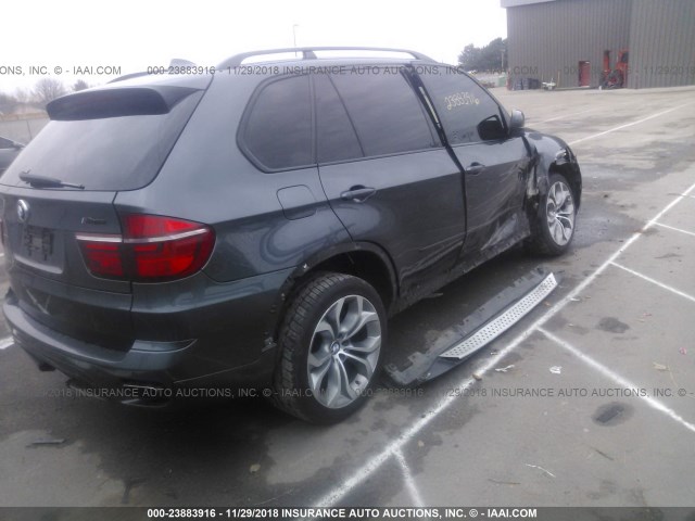 5UXZV8C54BL421881 - 2011 BMW X5 GRAY photo 4