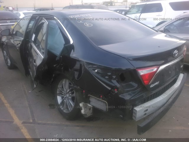 4T1BF1FK1GU141356 - 2016 TOYOTA CAMRY LE/XLE/SE/XSE BLACK photo 3
