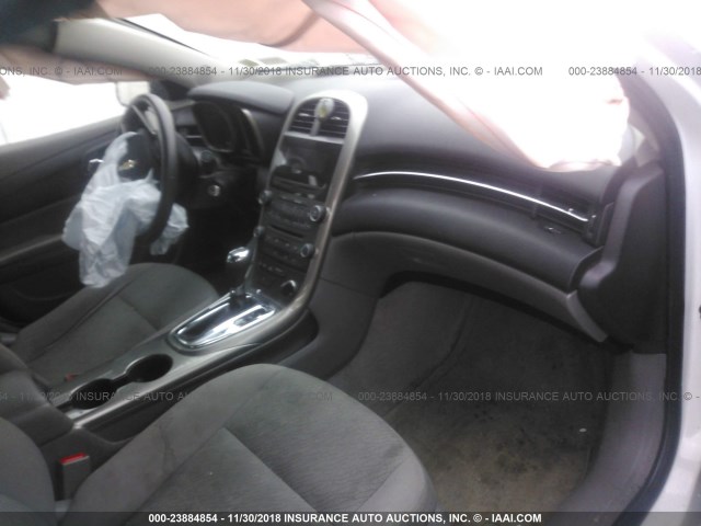 1G11B5SA2DF220883 - 2013 CHEVROLET MALIBU LS 白色 照片 5