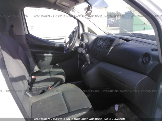 3N63M0YN6FK710505 - 2015 CHEVROLET CITY EXPRESS LS WHITE photo 5