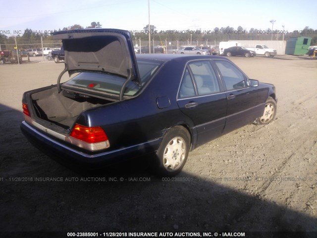 WDB1400421A305396 - 2001 MERCEDES-BENZ 4 DOOR  BLUE photo 4