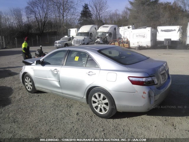 JTNBB46K273040104 - 2007 TOYOTA CAMRY NEW GENERAT HYBRID SILVER photo 3