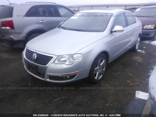 WVWJK73C99P010754 - 2009 VOLKSWAGEN PASSAT TURBO SILVER photo 2