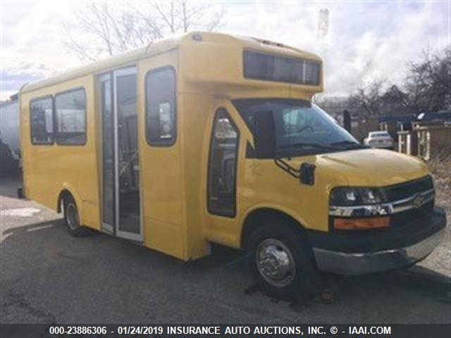 1GB6G5BG5E1127653 - 2014 CHEVROLET EXPRESS G4500  YELLOW photo 1