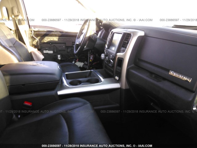 1C6RR7NT1FS738323 - 2015 RAM 1500 LARAMIE BLACK photo 5