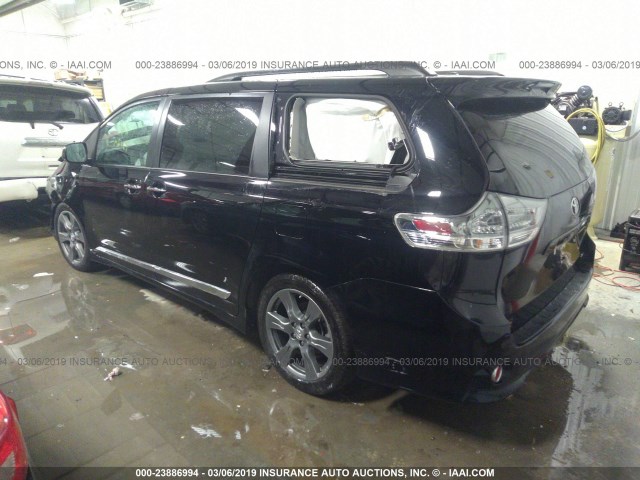 5TDXZ3DC2HS868309 - 2017 TOYOTA SIENNA SE BLACK photo 3