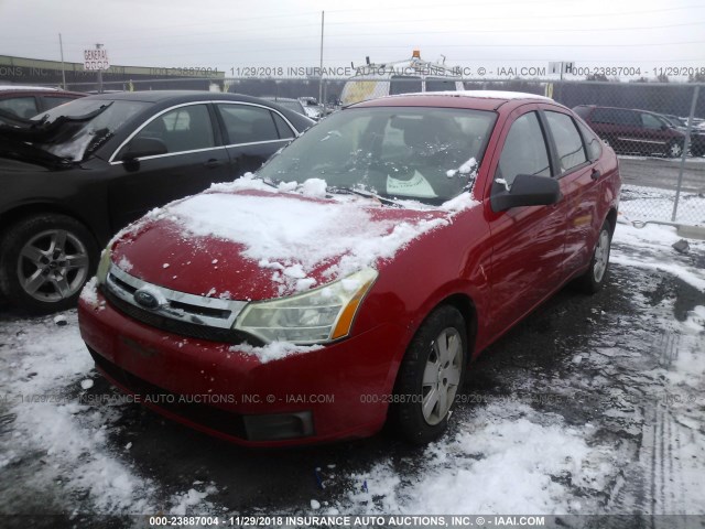 1FAHP34N68W175499 - 2008 FORD FOCUS S/SE RED photo 2