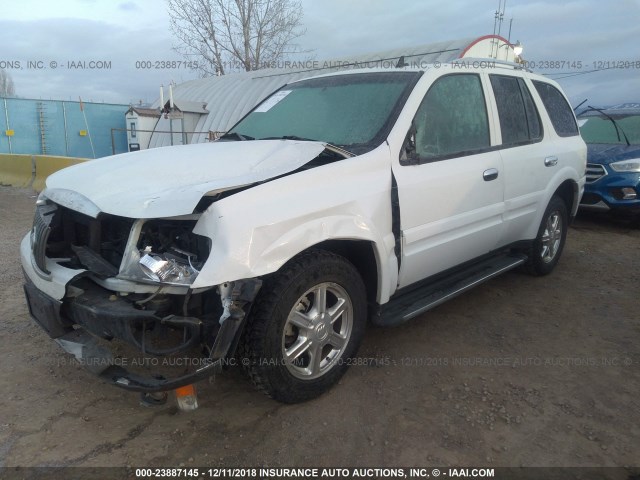 5GADT13S062279086 - 2006 BUICK RAINIER CXL WHITE photo 2