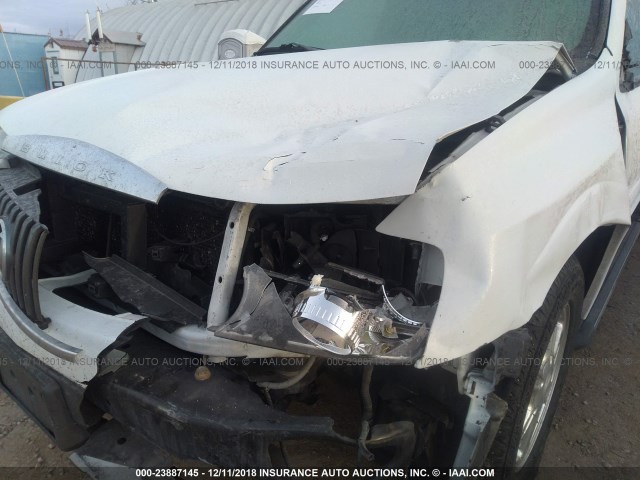 5GADT13S062279086 - 2006 BUICK RAINIER CXL WHITE photo 6