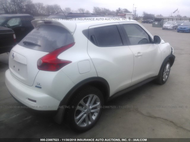 JN8AF5MR1DT210074 - 2013 NISSAN JUKE S/SV/SL WHITE photo 4