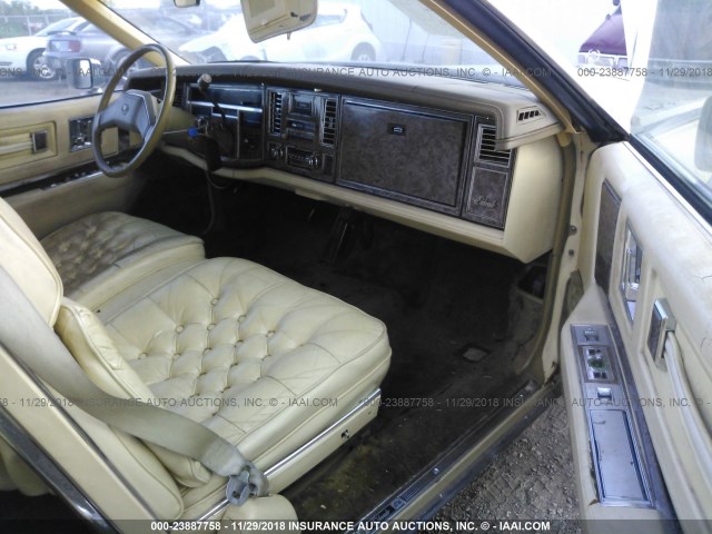 6L57B9E652292 - 1979 CADILLAC VLD  BEIGE photo 5