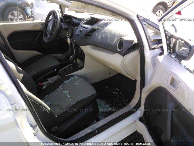 3FADP4TJ0DM155567 - 2013 FORD FIESTA S WHITE photo 5