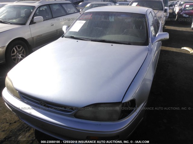 JT2BG12K1T0370217 - 1996 TOYOTA CAMRY DX/LE/XLE SILVER photo 2