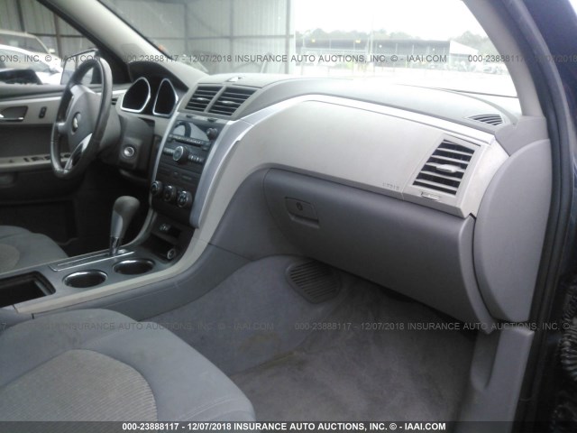 1GNLREED4AS124930 - 2010 CHEVROLET TRAVERSE LS BLUE photo 5