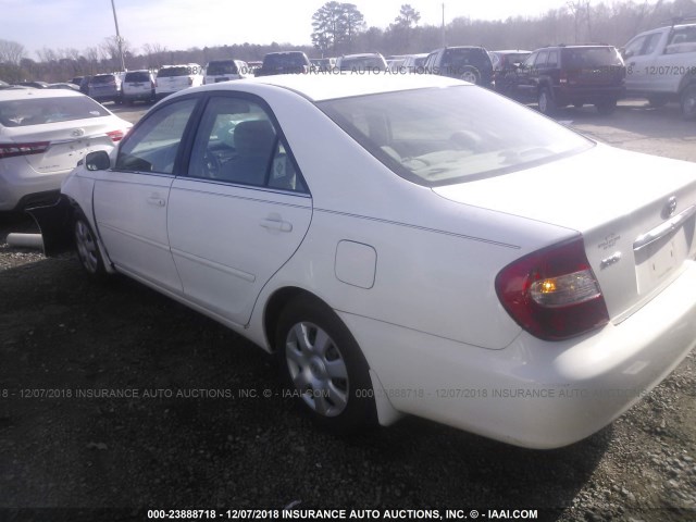 4T1BE32K13U241455 - 2003 TOYOTA CAMRY LE/XLE/SE WHITE photo 3