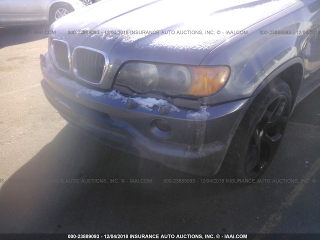 5UXFB33572LH32156 - 2002 BMW X5 4.4I GRAY photo 6