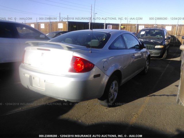 1G2AL18F387208407 - 2008 PONTIAC G5 SILVER photo 4