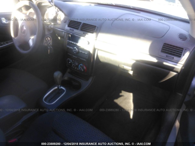 1G2AL18F387208407 - 2008 PONTIAC G5 SILVER photo 5