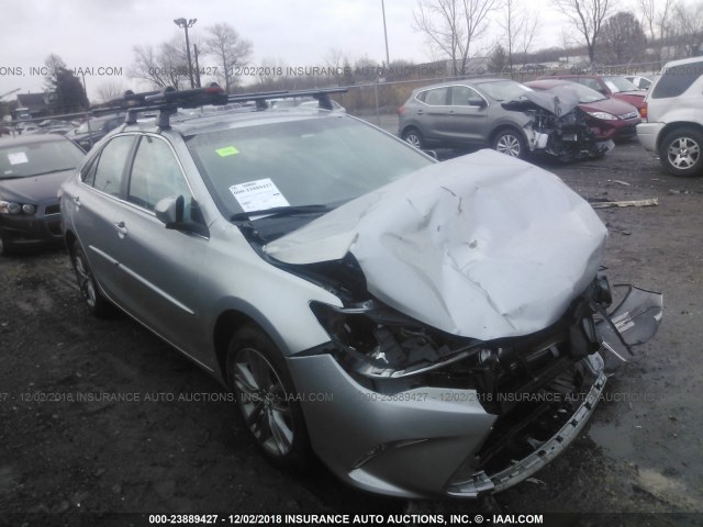 4T1BF1FK4HU359650 - 2017 TOYOTA CAMRY LE/XLE/SE/XSE SILVER photo 1