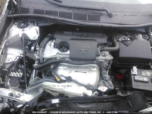 4T1BF1FK4HU359650 - 2017 TOYOTA CAMRY LE/XLE/SE/XSE SILVER photo 10