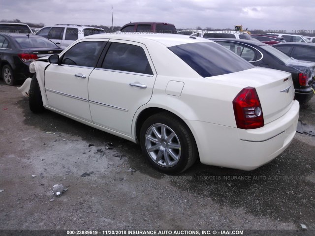 2C3CA5CV4AH241740 - 2010 CHRYSLER 300 TOURING WHITE photo 3