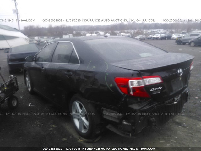 4T1BF1FK4EU749188 - 2014 TOYOTA CAMRY L/SE/LE/XLE 黑色 照片 3