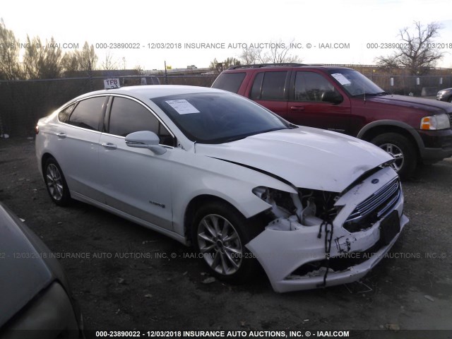 3FA6P0LU7HR257677 - 2017 FORD FUSION SE HYBRID WHITE photo 1