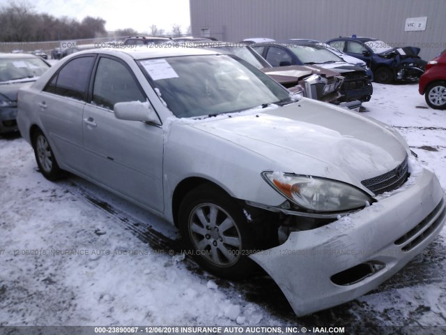 4T1BE32K93U218909 - 2003 TOYOTA CAMRY LE/XLE/SE SILVER photo 1