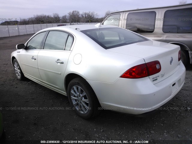 1G4HC5EM8BU141781 - 2011 BUICK LUCERNE CXL WHITE photo 3