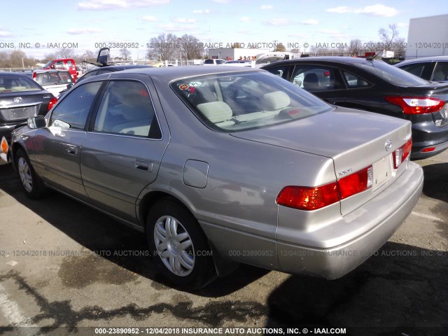 JT2BF22K110303588 - 2001 TOYOTA CAMRY CE/LE/XLE GOLD photo 3