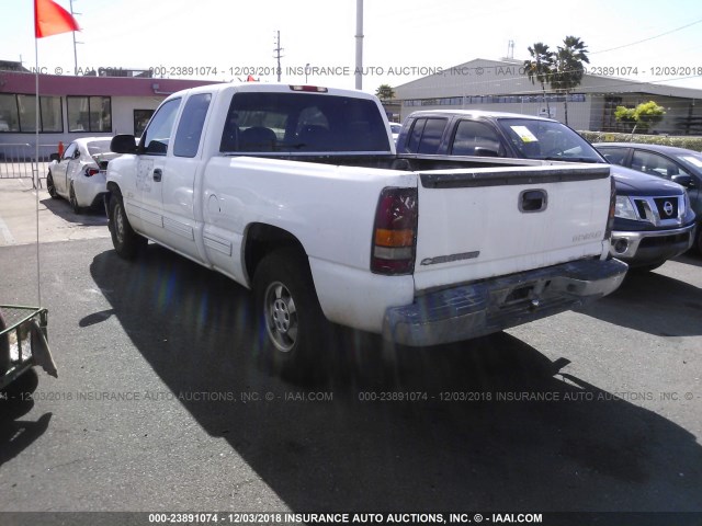 2GCEC19V021385794 - 2002 CHEVROLET SILVERADO C1500 WHITE photo 3