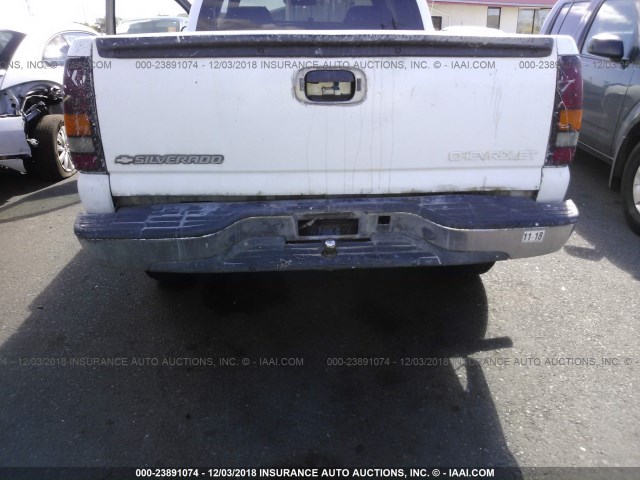 2GCEC19V021385794 - 2002 CHEVROLET SILVERADO C1500 WHITE photo 6