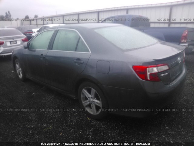 4T1BF1FK9CU177886 - 2012 TOYOTA CAMRY SE/LE/XLE GRAY photo 3