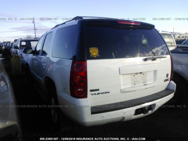 1GKS1AE09CR254511 - 2012 GMC YUKON SLE WHITE photo 3