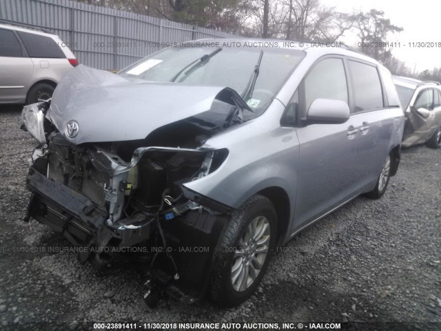 5TDYK3DC3ES502427 - 2014 TOYOTA SIENNA XLE/LIMITED SILVER photo 2