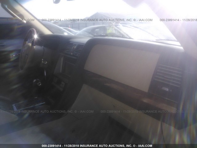 5LMFU28585LJ00680 - 2005 LINCOLN NAVIGATOR Қоңыр фото 5