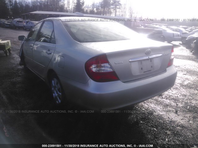 4T1BE32K54U924504 - 2004 TOYOTA CAMRY LE/XLE/SE SILVER photo 3