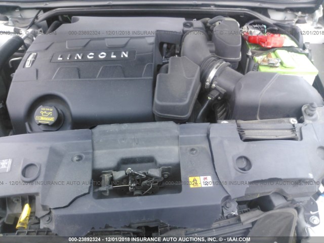 1LNHL9DK4DG603097 - 2013 LINCOLN MKS WHITE photo 10