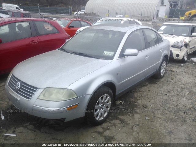 WVWPD63B01P133708 - 2001 VOLKSWAGEN PASSAT GLS SILVER photo 2