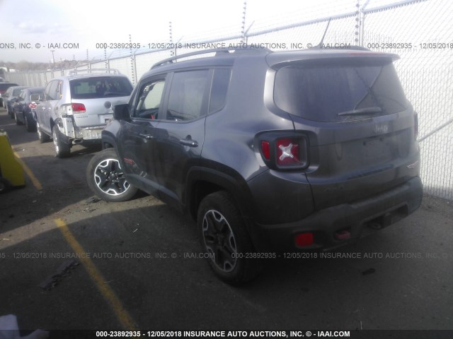 ZACCJBCT2GPE30063 - 2016 JEEP RENEGADE TRAILHAWK GRAY photo 3