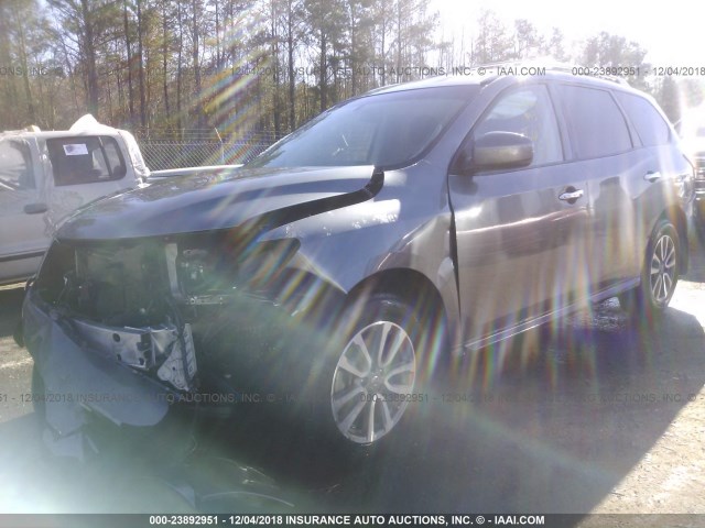 5N1AR2MN5FC668956 - 2015 NISSAN PATHFINDER S/SV/SL/PLATINUM GRAY photo 2