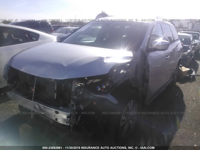 5N1DR2MN4HC604407 - 2017 NISSAN PATHFINDER S/SV/SL/PLATINUM SILVER photo 2